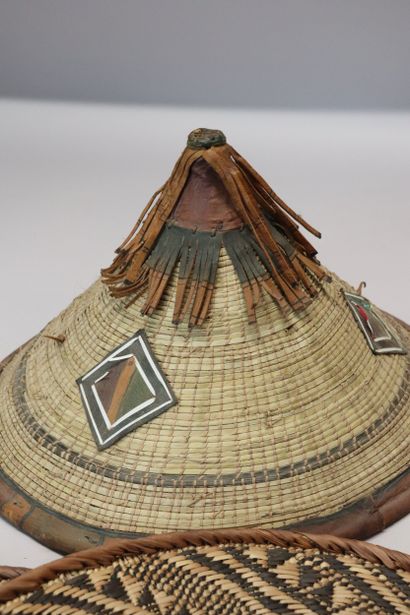 Lot de vannerie, artisanat africain, souvenir...