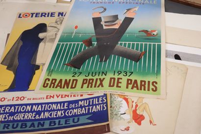 Lot de diverses estampes et affiches dans...