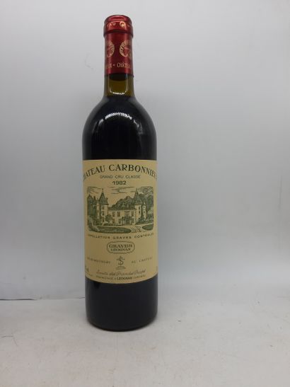 1982 Ch CARBONNIEUX, rouge, Pessac Léognan,...