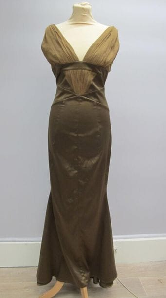 Just CAVALLI
Robe du soir de sirène en satin...