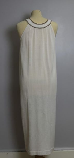 Yves SAINT LAURENT tricot,
Robe blanche longue...