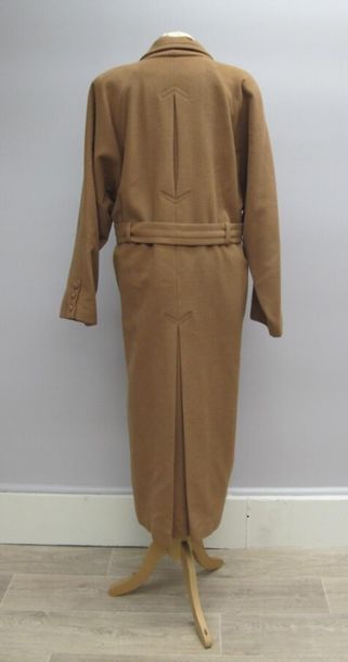Emmanuelle KHANH
Manteau long camel  avec...