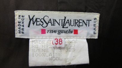 Yves SAINT LAURENT Rive Gauche, circa 1992
Tailleur...