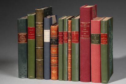 DOGS]. 12 books in-8 and in-12 in half-chagrin...