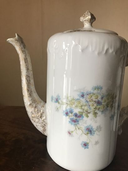 Service à café en porcelaine à décor floral...