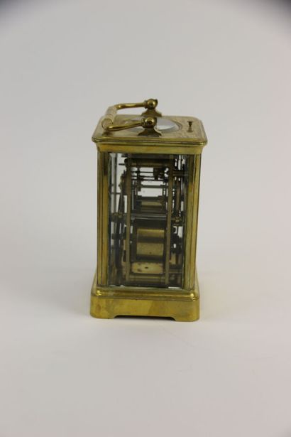 Pendule d'officier en laiton à cage de verre,...