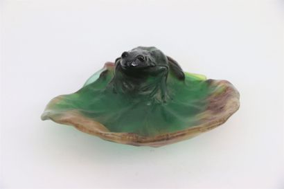 DAUM FRANCE

Grenouille sur un nénuphar

Vide-poche...