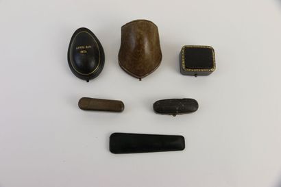 Lot de 6 écrins à bijoux et à porte-cigarettes...