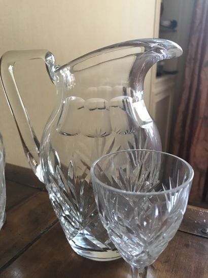 SAINT LOUIS important service de verres en...