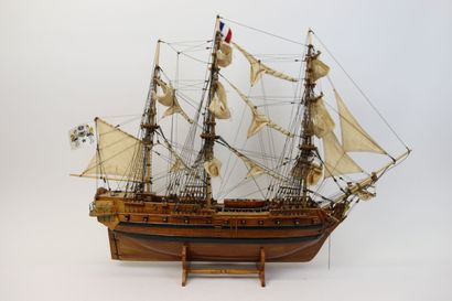 Maquette de navire à trois mats 