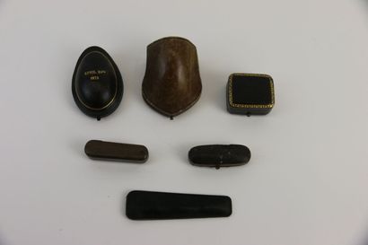 Lot de 6 écrins à bijoux et à porte-cigarettes...
