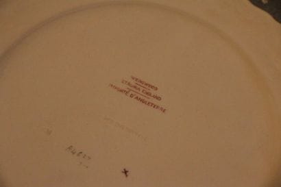 Wedgwood, 13 assiettes de table en faïence...