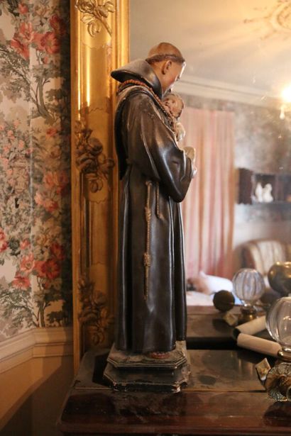 Saint Antoine

En plâtre polychrome. 

Travail...