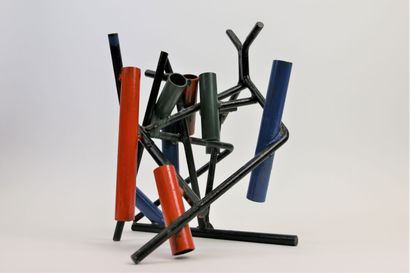 Sculpture moderniste 

En métal tubulaire...