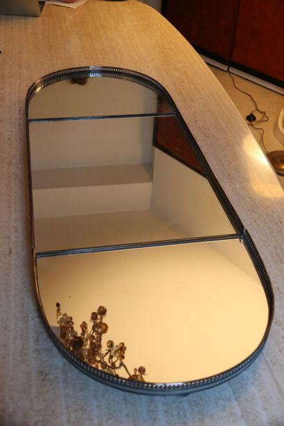 Surtout de table ovale en trois parties,...