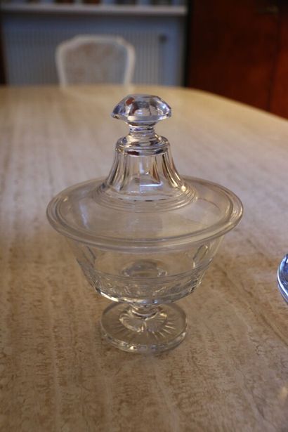 DAUM France

Cendrier en verre pressé-moulé,...