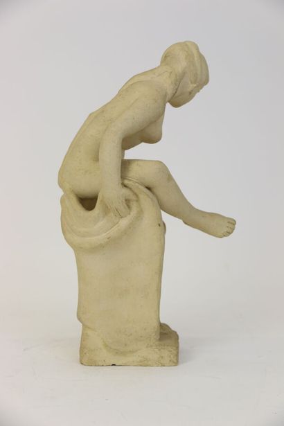 Lucile PASSAVANT (1910-2010)

Femme au drap...