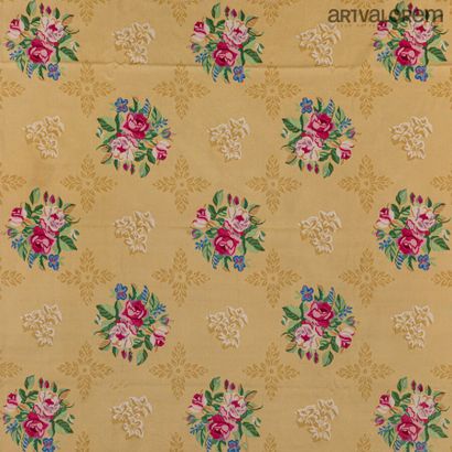 Important tapis d'Aubusson, France vers 1970

Tapis...