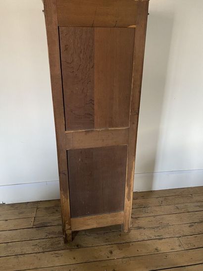 Mahogany and mahogany veneer chest of drawers,...