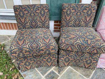 Suite of 4 armchairs, one with different...
