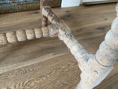 Table in natural wood, legs and struts with...