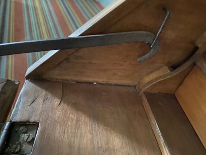 Sloping desk in natural wood, inlaid with...