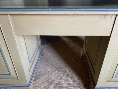 Yellow lacquered wood and green rechampi...