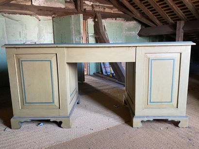 Yellow lacquered wood and green rechampi...
