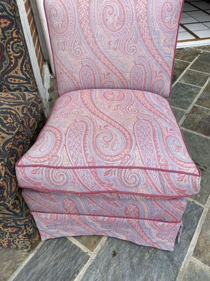Suite of 4 armchairs, one with different...