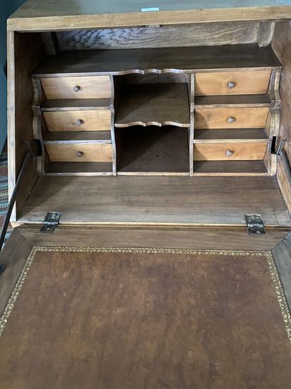 Sloping desk in natural wood, inlaid with...