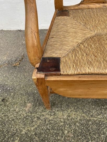 Natural wood commode chair. Straw seat. 19th...