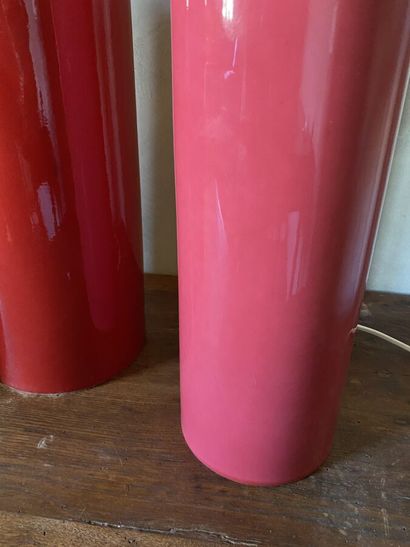 David HICKS - Pair of red enamelled ceramic...