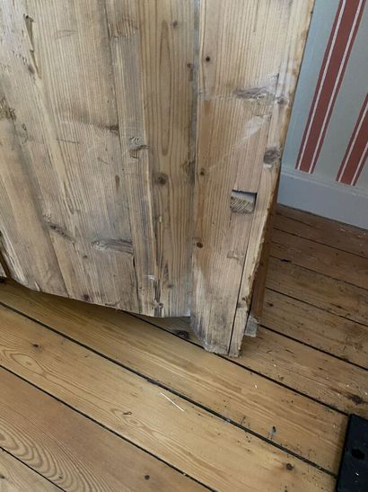 Pitchwood chest of drawers, opens with five...