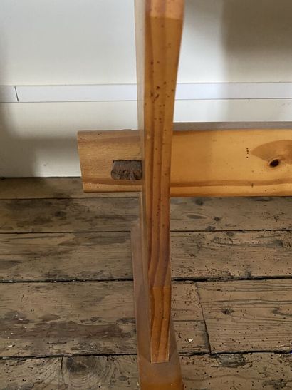 Natural wood bench. 
43 x 112 x 29 cm
(Misses)

COLLECTION...