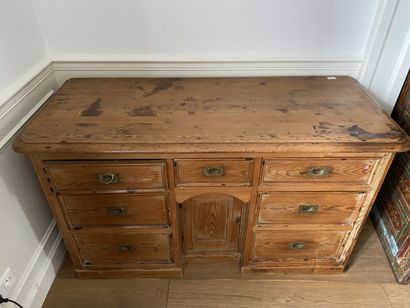 Pitchpin desk with seven drawers and a door...