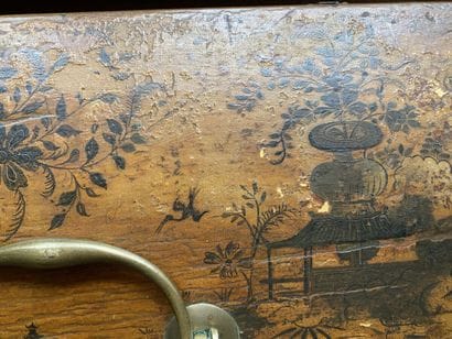 Natural wood box, curved lid. Black cameo...