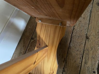 Natural wood bench. 
43 x 112 x 29 cm
(Misses)

COLLECTION...
