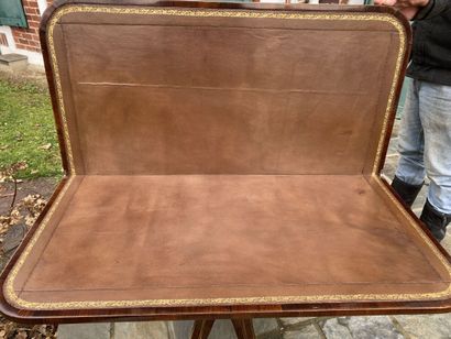 Mahogany and mahogany veneer game table,...