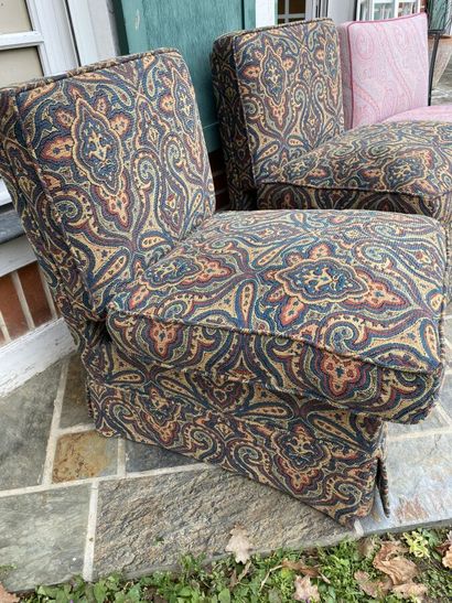 Suite of 4 armchairs, one with different...
