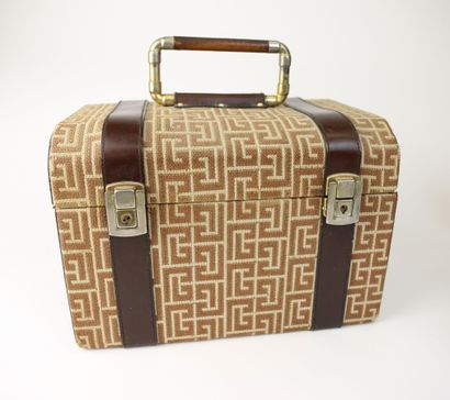 Pierre Balmain (années 1970)
Vanity case...