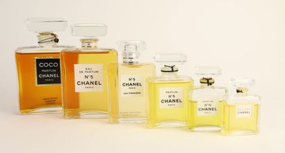 Chanel - (années 2000)
Assortiment de six...