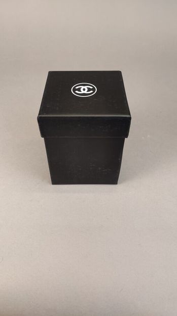 Chanel - (années 2010) 
Présenté dans son...