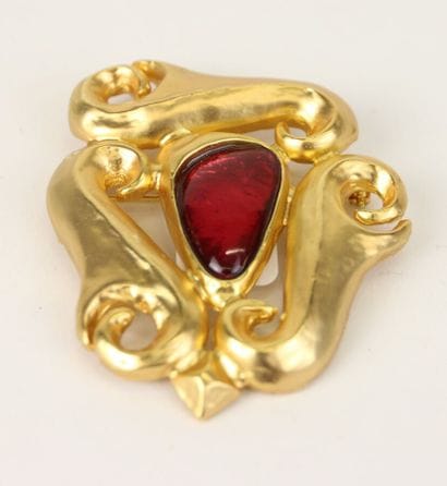 Christian Dior - (1997)
Broche en laiton...