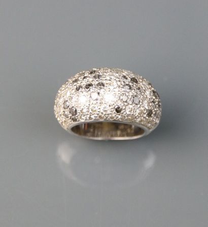 CARTIER
Ring in 750°/°° white gold, 