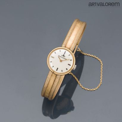 JAEGER-LECOULTRE
Ladies' wristwatch in yellow...