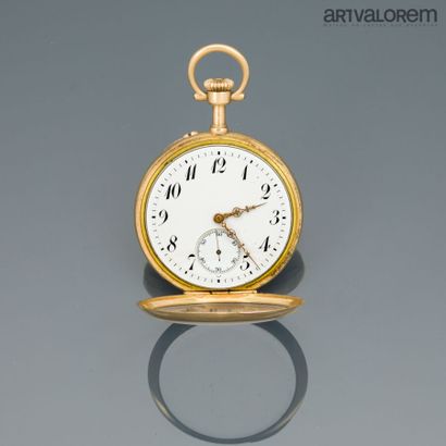 Yellow gold gousset watch 750°/°° white enameled...