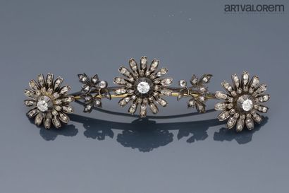 Silver vermeil brooch and pin in yellow gold...