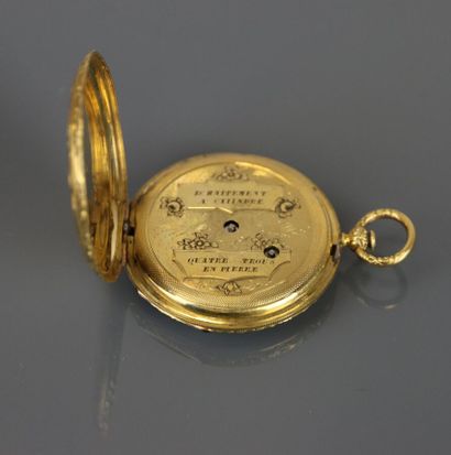 Yellow gold 750°/°° collar watch, the bezel...