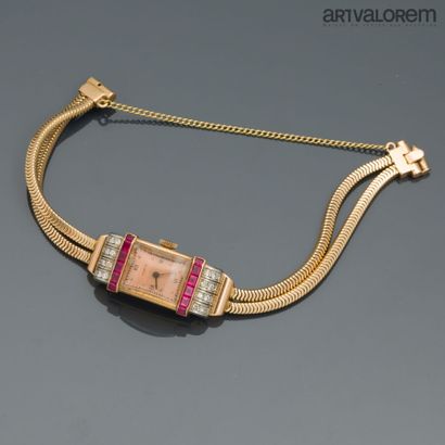 TAVANNE
Ladies' wristwatch in 750°/°° yellow...