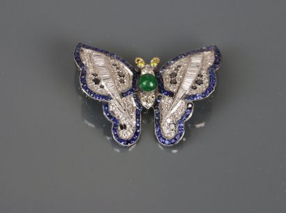 Butterfly brooch in yellow and white gold...
